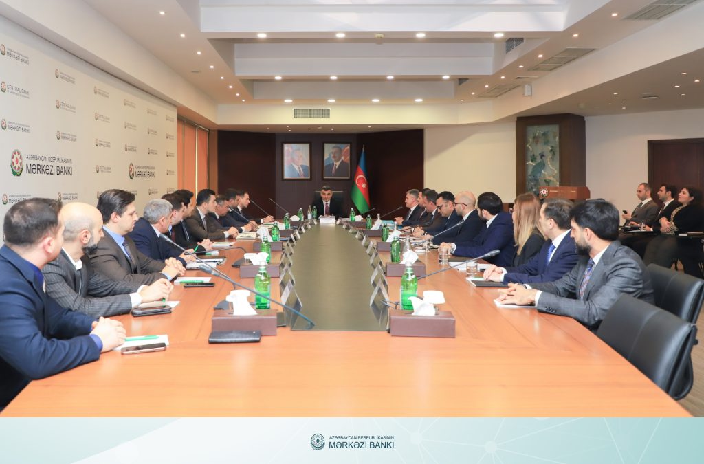 Mərkəzi Bank sədri Taleh Kazımov kapital bazarı təmsilçiləri ilə görüşüb