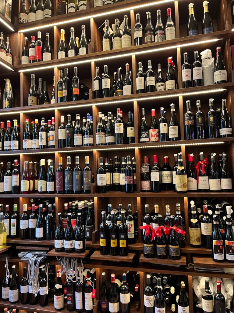 Alkoqollu içkilərin pərakəndə satışına dair minimum qiymət müəyyənləşib