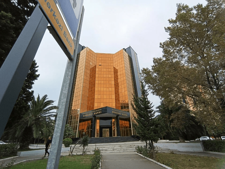 Azərbaycan bank sektorunun 2025-ci il noyabr ayı hesabatı: aktivlər, kreditlər və depozitlər artıb