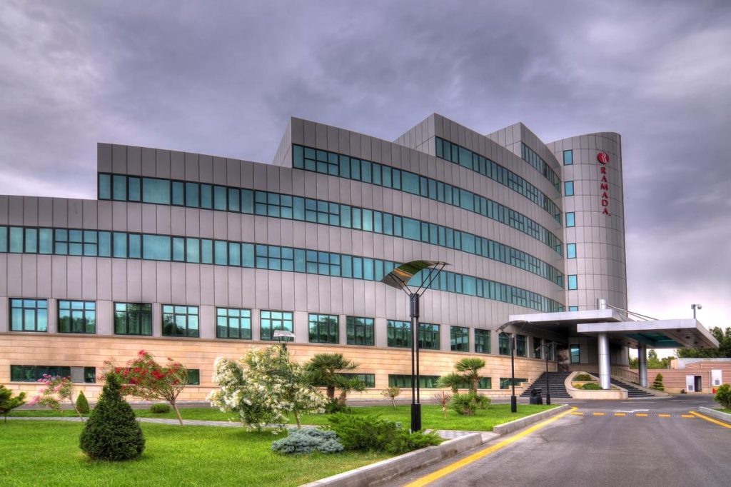 Ötən il hotellərdə yerlərin 75,6 faizi boş qalıb, gəlir azalıb