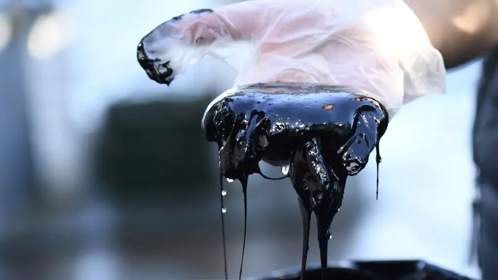 Brent neftinin qiyməti 3%-ə yaxın bahalaşıb