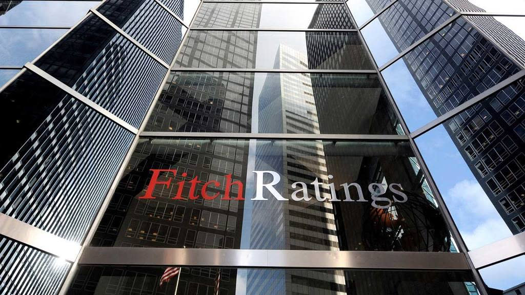 Fitch Ratings Azərbaycanın kredit reytinqini “BBB-” səviyyəsində təsdiqlədi
