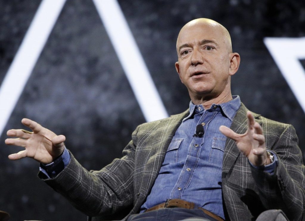 Ceff Bezos yenidən Amazon səhmlərini satıb- bu dəfə 346,5 milyon dollar dəyərində