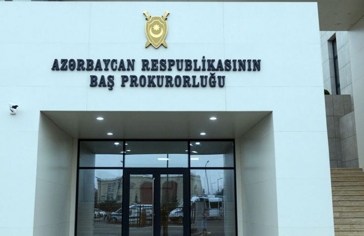 200 min manatlıq rüşvət əməliyyatı: İki vergi məmuru həbs edildi