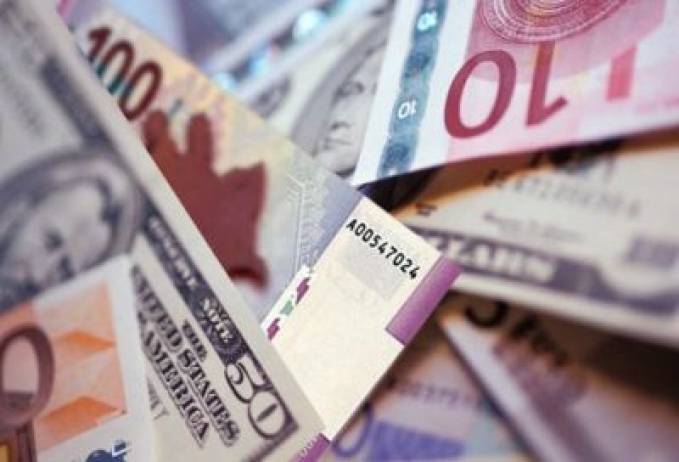Bankların xarici valyutada kreditləri 26% artıb