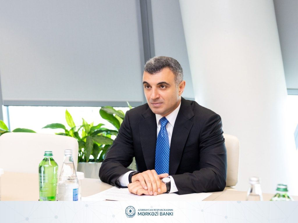 Taleh Kazımov “Yüksəliş” müsabiqəsinin qalibləri ilə növbəti dəfə görüşüb