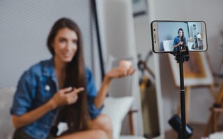 Azərbaycanda bloger və influenserlər üçün yeni fəaliyyət kodu yaradılıb