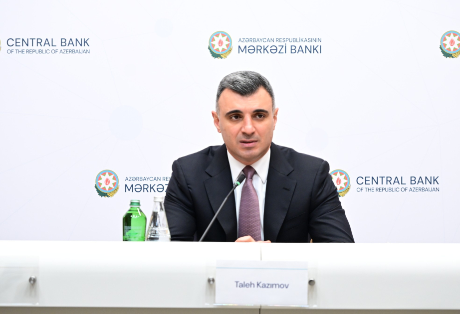 Taleh Kazımov: “Əhali dollar satır, paralel olaraq əmanətlər də artır”