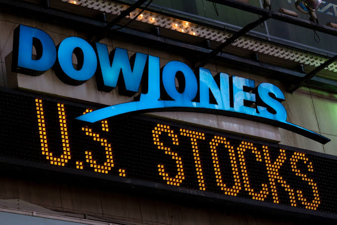 Dow Jones zəif enişə keçib, S&P 500 və Nasdaq yüksəlir