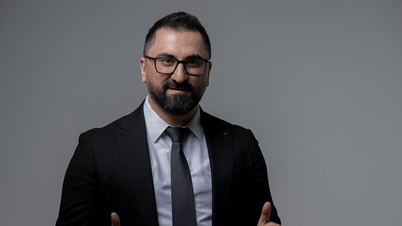 Böhran əvvəlcə pıçıldayır, sonra qışqırır-böhranlara qarşı erkən xəbərdarlıq sisteminin qurulması